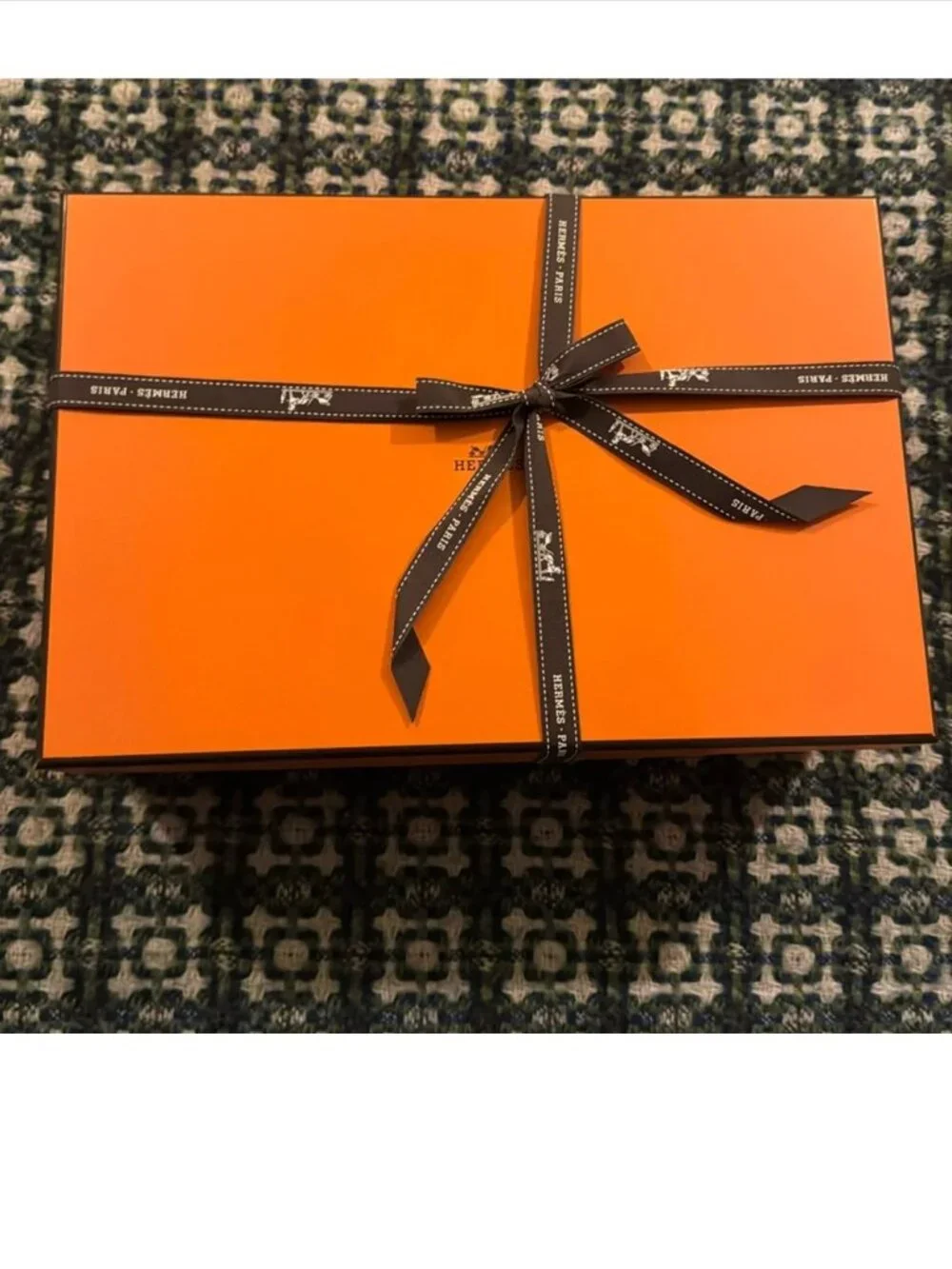 Hermes empty shoe box 14x8.5x5